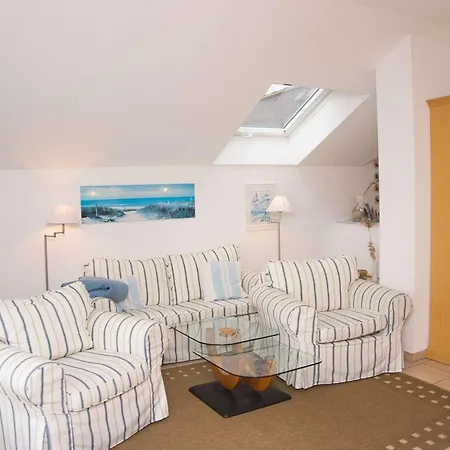 Balkon Mit Traumhaften Meerblick, Gratis Nutzung Vom Ahoi Erlebnisbad Und Sauna In Sellin Duenenhaus Fewo05 Apartmán Goehren (Ruegen)