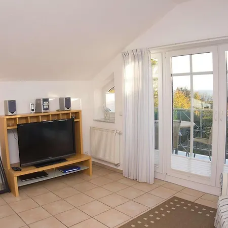 Balkon Mit Traumhaften Meerblick, Gratis Nutzung Vom Ahoi Erlebnisbad Und Sauna In Sellin Dünenhaus Fewo05 *