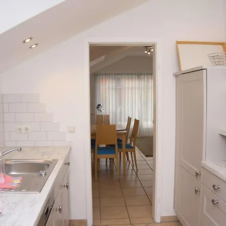 Balkon Mit Traumhaften Meerblick, Gratis Nutzung Vom Ahoi Erlebnisbad Und Sauna In Sellin Dünenhaus Fewo05 Apartment *