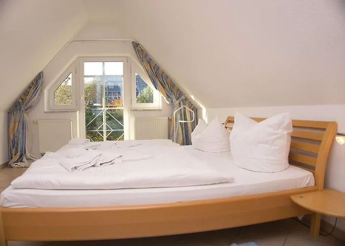 Balkon Mit Traumhaften Meerblick, Gratis Nutzung Vom Ahoi Erlebnisbad Und Sauna In Sellin Duenenhaus Fewo05 公寓 奥斯特巴德·哥伦