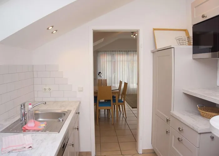 Balkon Mit Traumhaften Meerblick, Gratis Nutzung Vom Ahoi Erlebnisbad Und Sauna In Sellin Duenenhaus Fewo05 公寓 *