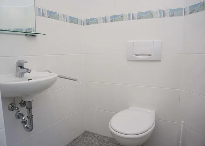 Balkon Mit Traumhaften Meerblick, Gratis Nutzung Vom Ahoi Erlebnisbad Und Sauna In Sellin Duenenhaus Fewo05 公寓 奥斯特巴德·哥伦