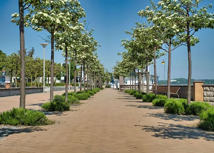 Balkon Mit Traumhaften Meerblick, Gratis Nutzung Vom Ahoi Erlebnisbad Und Sauna In Sellin Duenenhaus Fewo05